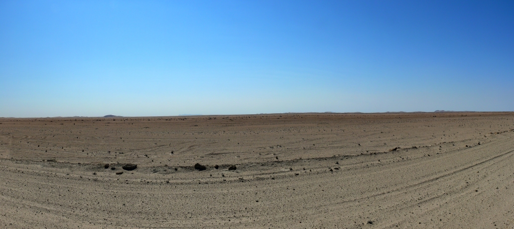 Namibia / Panorama 17 - Wüste / nichts als Sand